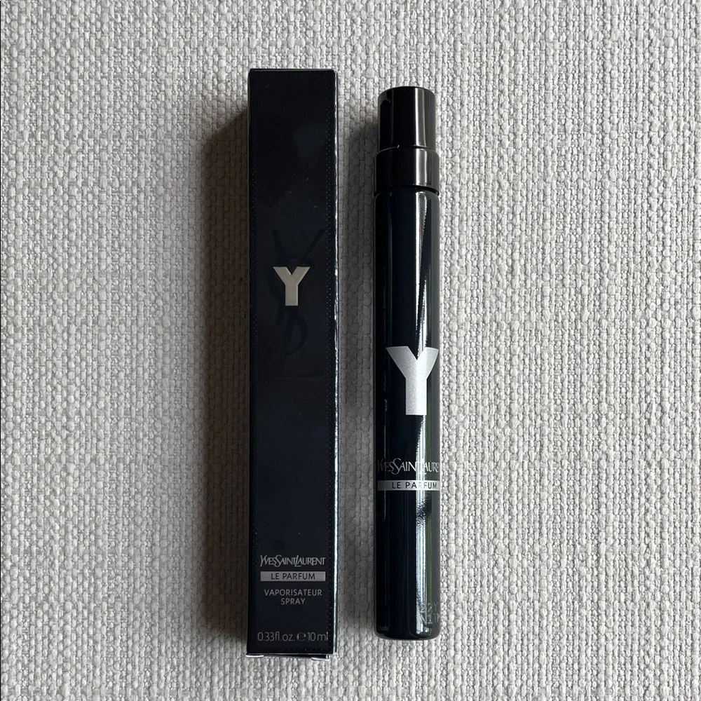 Yves Saint Laurent Y Le Par fun Travel Spray new in box